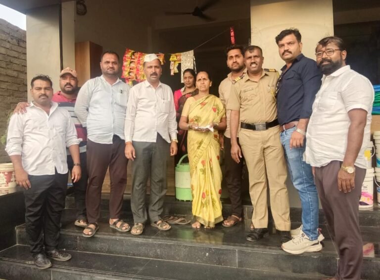 लोणीत भरदिवसा महिलेला लुटण्याचा प्रयत्न फसला