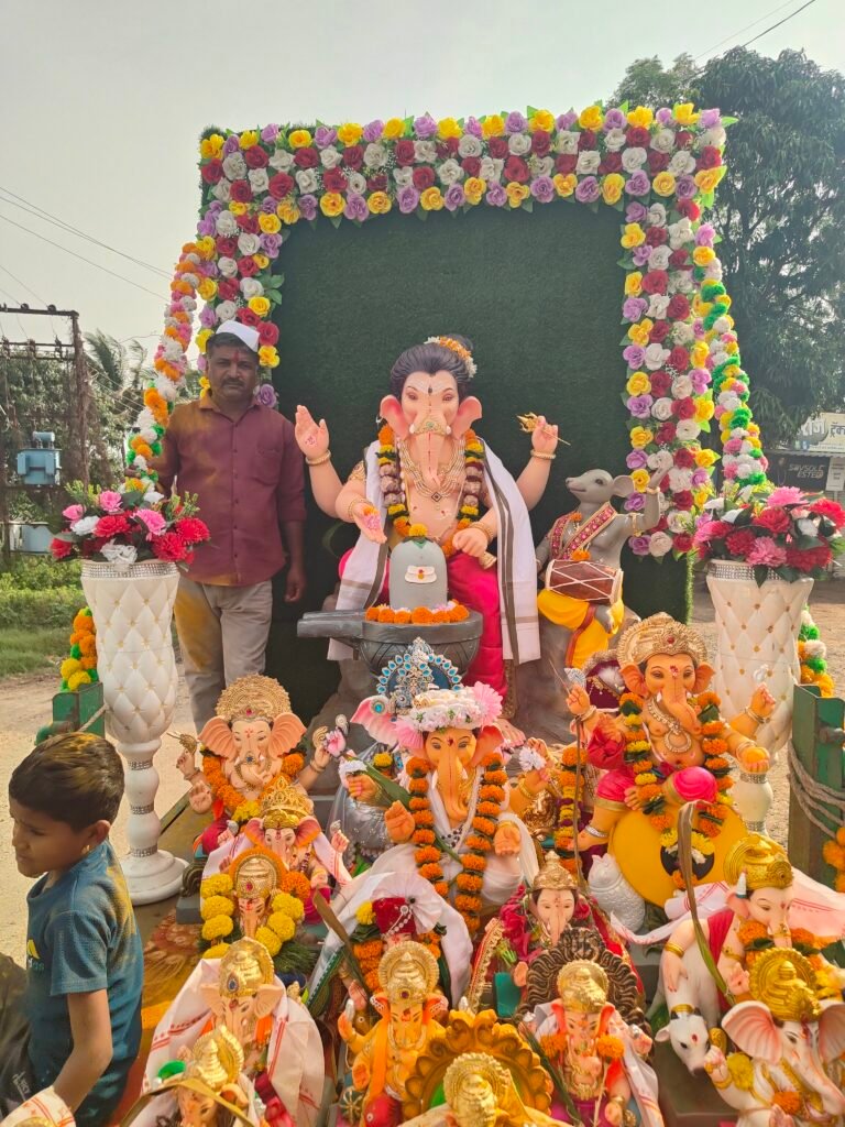 पूर्व आंबेगावात गणरायाला भावपूर्ण निरोप